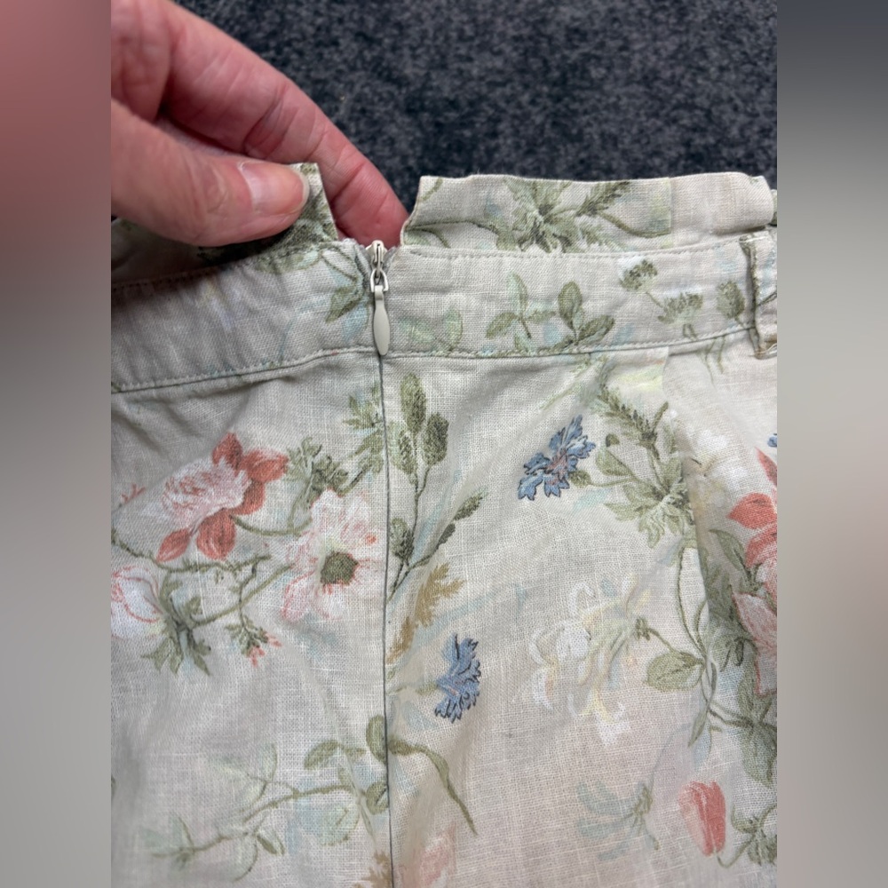 Oasis floral skirt with pockets size Medium - Picture 4 of 8